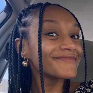 Meet your Posher, Reem